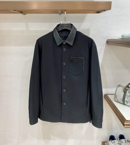 Burberry Single-Breasted Short Coat in Black for Mena